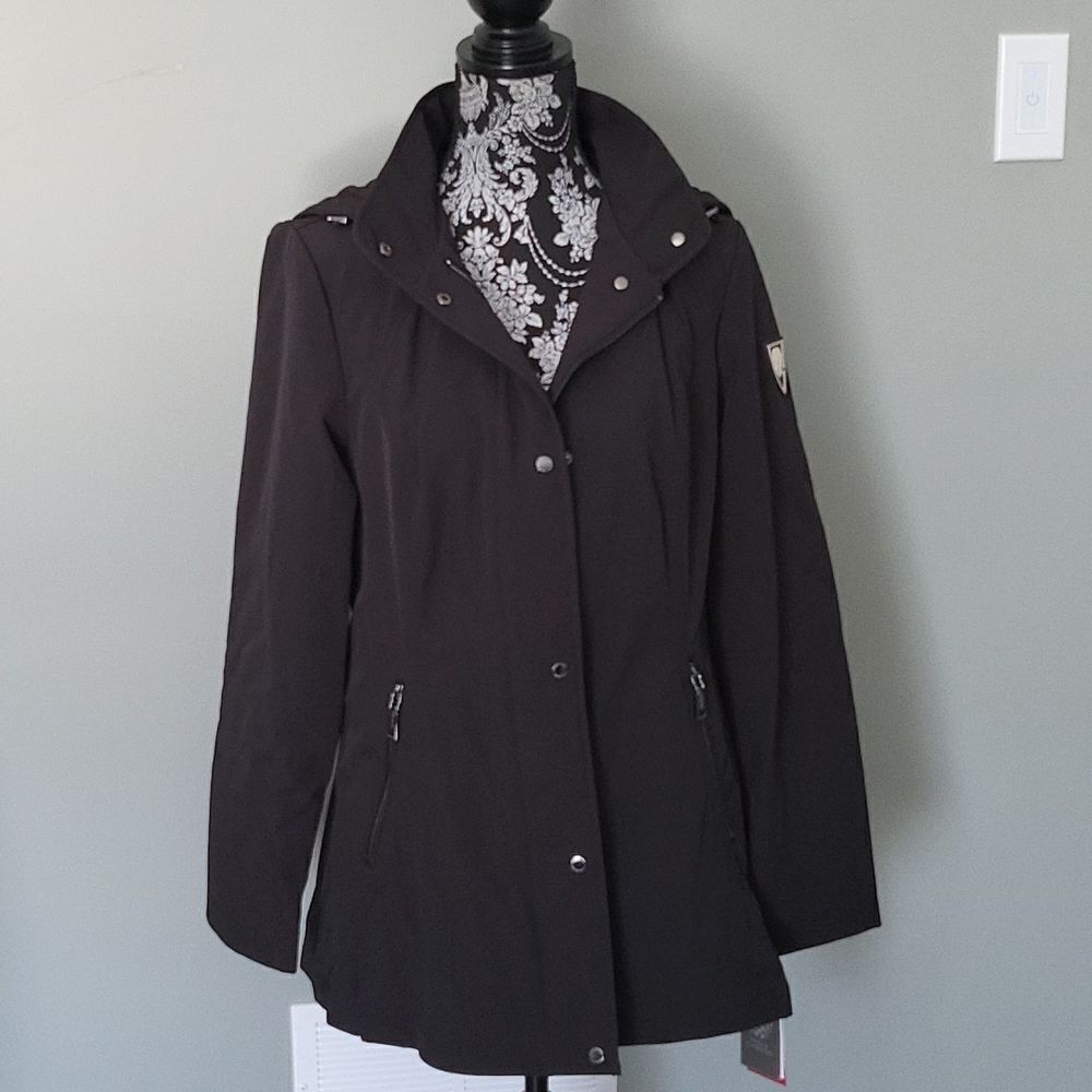 Vince camuto spring jacket M size Black ⚫️ water resistant